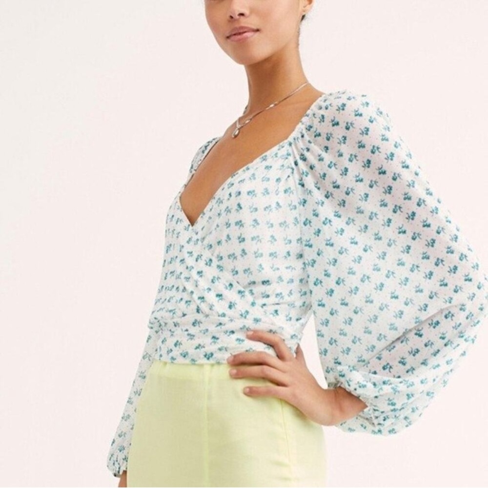Free people wrap top. Size small